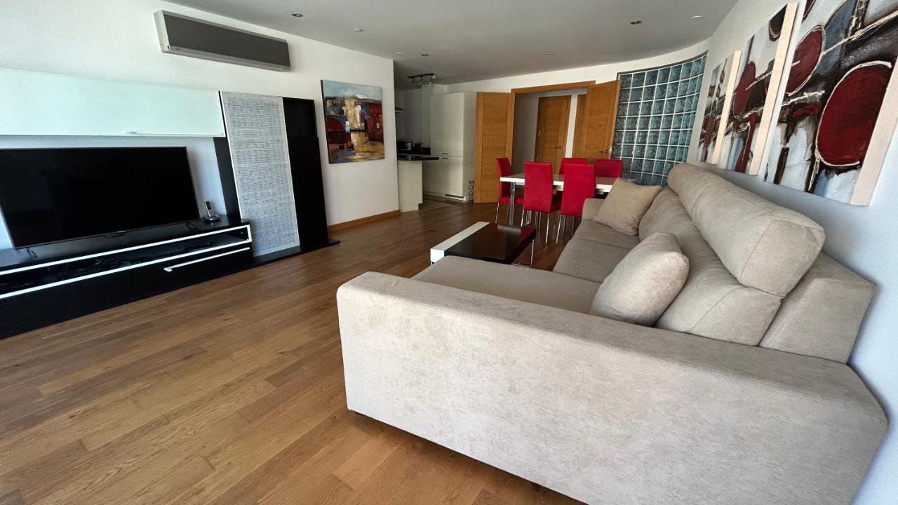 Ocean Village Luxury 2 Bed 2 Bath Apartment - Amazing Views - Pools And Jacuzzis Гібралтар Екстер'єр фото