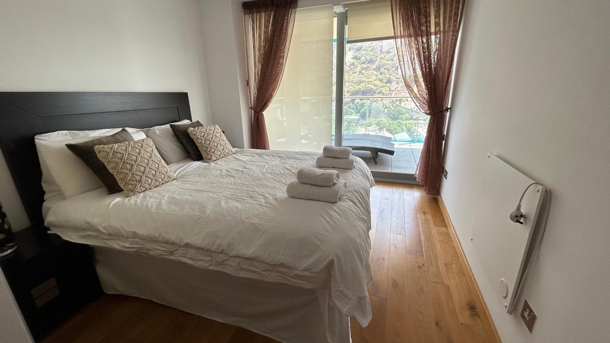Ocean Village Luxury 2 Bed 2 Bath Apartment - Amazing Views - Pools And Jacuzzis Гібралтар Екстер'єр фото